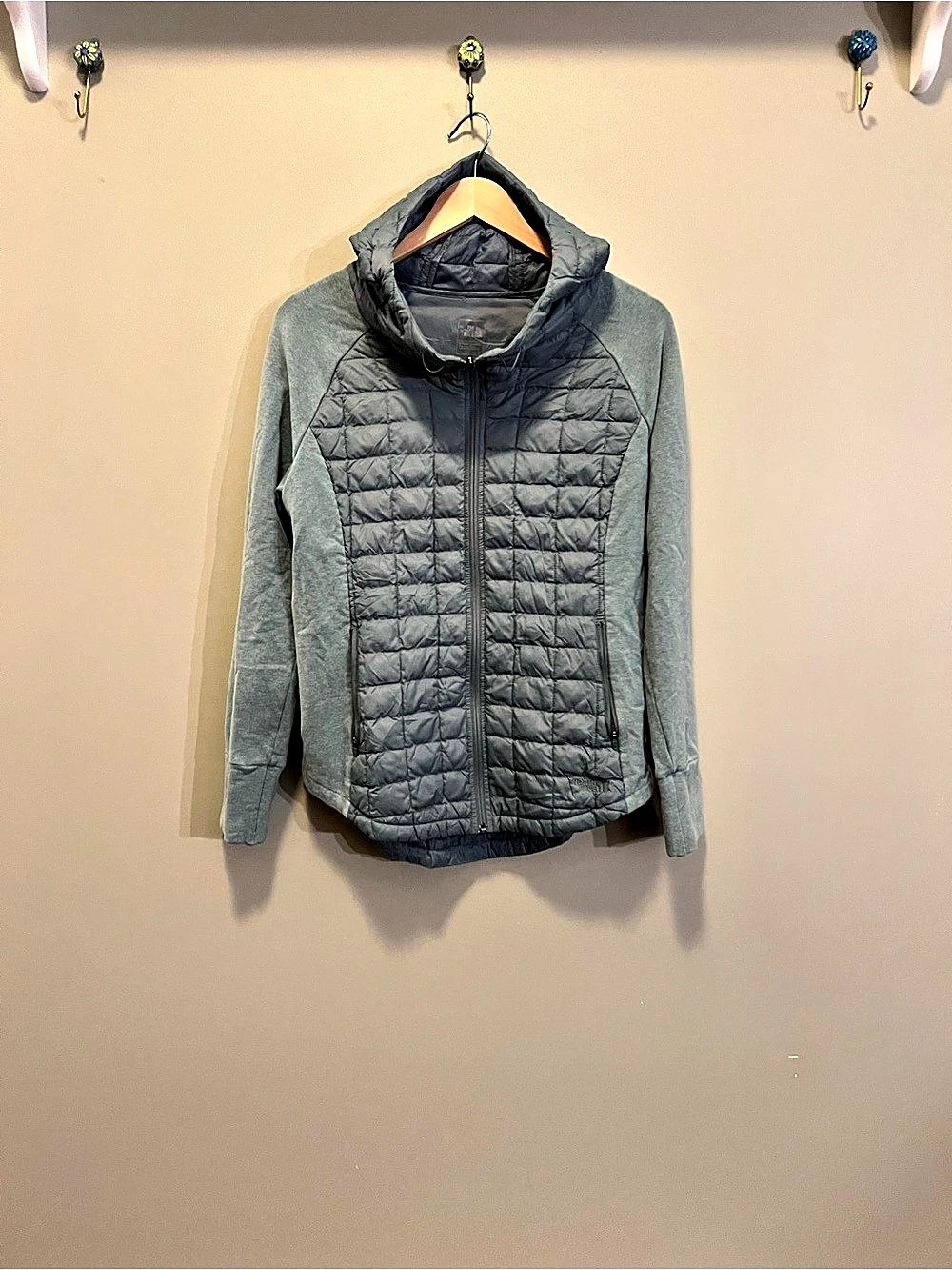 The North Face ThermoBall Hybrid Full Zip Hoodie Gray Large